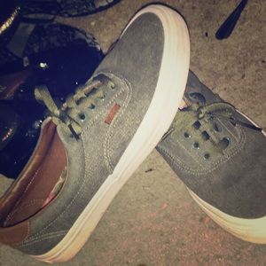 Hunter Green Classic Men’s Vans
